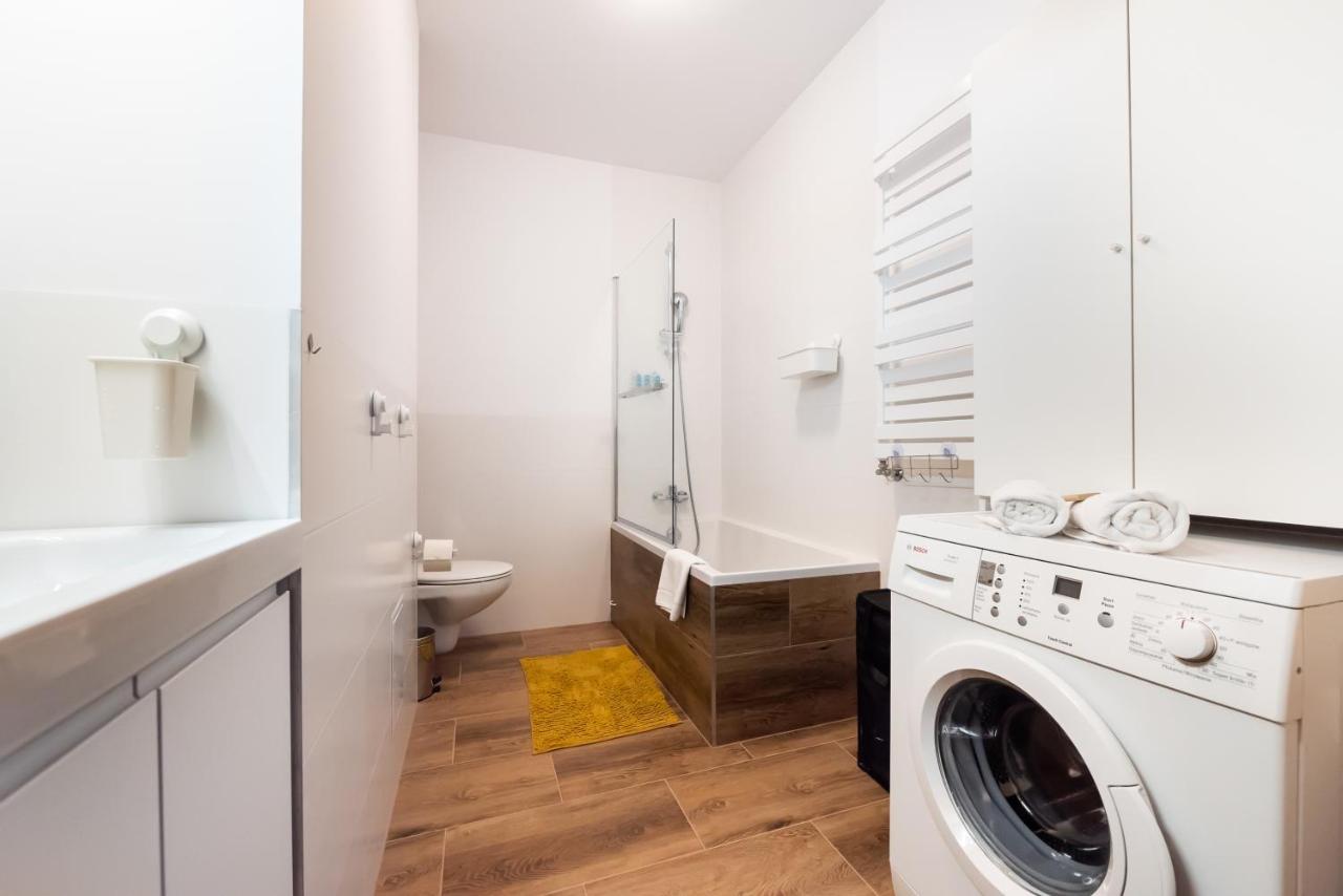 Malborska Lovely Apartment Warsaw
